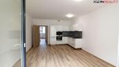Podnájem velmi pěkného z části zařízeného cihlového bytu 2+kk s balkonem + gar. stání, cena 21000 CZK / objekt / měsíc, nabízí OPENREALITY, realitní kancelář, s.r.o.