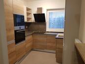 Pronájem novostavby mezonetového bytu 3+1, cena 22000 CZK / objekt / měsíc, nabízí REALHOF, s.r.o.