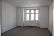 Pronájem zařízeného bytu pro studenty na Šámalové, cena 26000 CZK / objekt / měsíc, nabízí REALHOF, s.r.o.