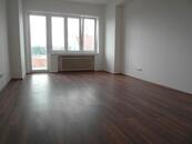  Útulný byt o dispozici 1+1 (kk) a výměře cca 30 m² Štefánikova od 1.5.2026, cena 14500 CZK / objekt / měsíc, nabízí 