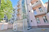 Prodej bytu 2+kk v centru Brna, 34 m2 plus balkon a sklep, cena 4975000 CZK / objekt, nabízí 