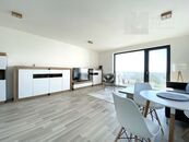 Pronájem bytu 2+kk, Brno - Sadová, ul. Kumpoštova, cena 23000 CZK / objekt / měsíc, nabízí MICHNA REALITY & PARTNEŘI, s.r.o.