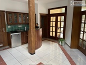 Pronájem bytu 1+kk, 33 m2 - Brno, Bochořákova - byt s možností užívání prostorné terasy, cena 13500 CZK / objekt / měsíc, nabízí SOS Realitní kancelář s.r.o.