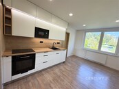 Pronájem moderně zrekonstruovaného bytu 3+kk, 62 m2, balkon, Brno-Bystrc, ul. Štouračova, cena 21500 CZK / objekt / měsíc, nabízí CENTURY 21 All Inclusive Estates