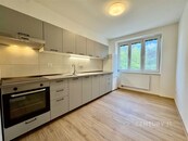Byt 2+1 68 m2, s krásným výhledem a zahradou na ul Viniční 206, cena 23000 CZK / objekt / měsíc, nabízí CENTURY 21 All Inclusive Estates