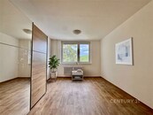 Byt po kompletní rekonstrukci 2+1 s balkónem, 64 m2, ul. Prokofjevova 11, cena 21000 CZK / objekt / měsíc, nabízí 