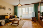 Pronájem pokoje pro 2 osoby v bytě 3+kk se vstupem na terasu a vlastní garáží v Brně, cena 8500 CZK / objekt / měsíc, nabízí CENTURY 21 All Inclusive Estates