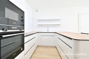 Pronájem bytu 2+kk, Bystrcká, Komín, 57 m2, cena 21900 CZK / objekt / měsíc, nabízí 
