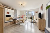 Prodej, cihlový byt 3+1 Hodonín, ulice Skácelova, zastřešený balkon, 2 sklepy, možnost parkování u domu, CP 64,4: m2, cena 4150000 CZK / objekt, nabízí 