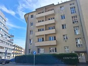 Klidné bydlení s výhledem do zeleně: Pronájem 2+kk s lodžií, Brno - Staré Brno, cena 16500 CZK / objekt / měsíc, nabízí CENTURY 21 Bonus Brno