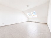 Pronájem půdního bytu 3+KK na ulici Křenová v Brně, cena 27000 CZK / objekt / měsíc, nabízí 