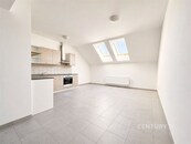 Pronájem půdního bytu 3+KK na ulici Křenová v Brně, cena 27500 CZK / objekt / měsíc, nabízí 