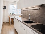 Pronájem krásného bytu 2+1 po kompletní rekonstrukci s lodžií - BrnoSlatina, ul. Strážnická, cena 19500 CZK / objekt / měsíc, nabízí 