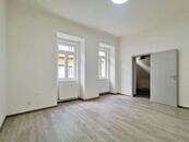 PRONÁJEM BYTU 1+1 PO KOMPLETNÍ REKONSTRUKCI, ČÁSTEČNĚ ZAŘÍZENÝ - BRNO, UL. CYRILSKÁ, cena 17900 CZK / objekt / měsíc, nabízí 